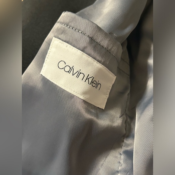 CALVIN KLEIN Boys 2-Piece Formal Tuxedo Suit Set Size 10 - Picture 8 of 15